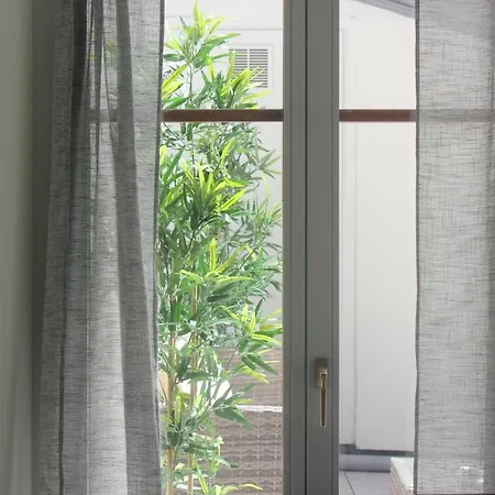 Appartement Rénové 2-8 Personnes *