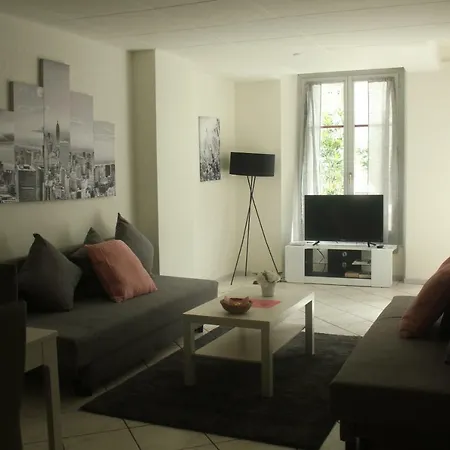 Appartement Rénové 2-8 Personnes