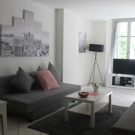 Rénové 2-8 Personnes Appartement Montreux