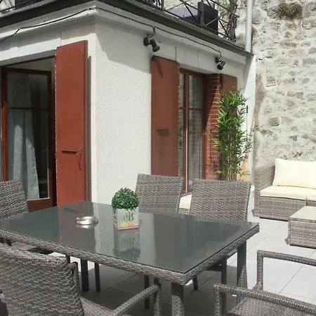 דירה Renove 2-8 Personnes מונטרה